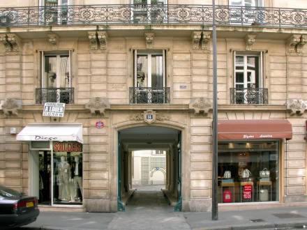 Bridgestreet Champs-elysées
